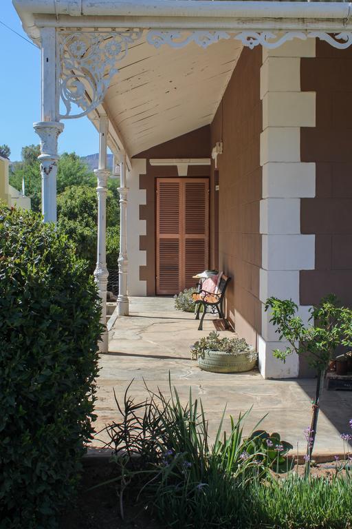 Carmel Villa B&B Or Self-Catering Calvinia ภายนอก รูปภาพ