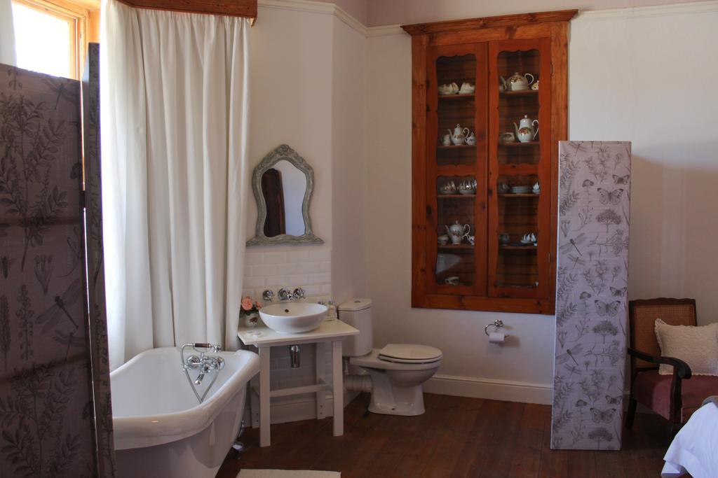 Carmel Villa B&B Or Self-Catering Calvinia ภายนอก รูปภาพ