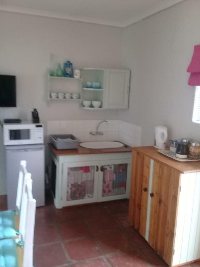 Carmel Villa B&B Or Self-Catering Calvinia ภายนอก รูปภาพ